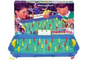 Futbal spoločenská hra plast v krabici