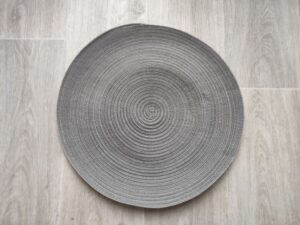 Prestieranie okrúhle 38 cm – sivý melír