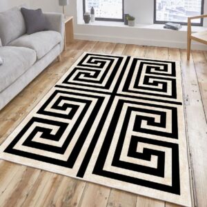 Pletený koberec s geometrickým vzorom